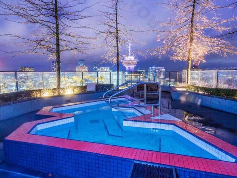 Central Luxury Apartment With Best City Views! Ванкувър Екстериор снимка