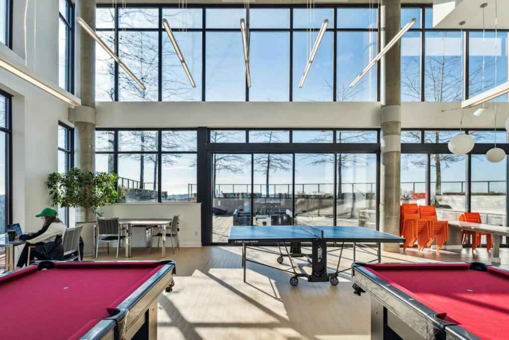 Central Luxury Apartment With Best City Views! Ванкувър Екстериор снимка